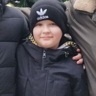 EzAk